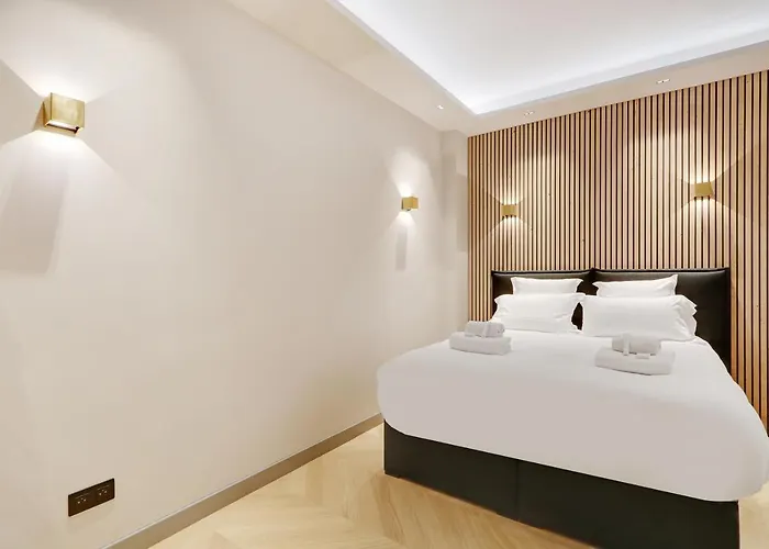 Pick A Flat's In Parc Monceau - Boulevard De Courcelles Апартаменты