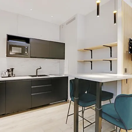 Appartement Pick A Flat's In Parc Monceau - Boulevard De Courcelles *
