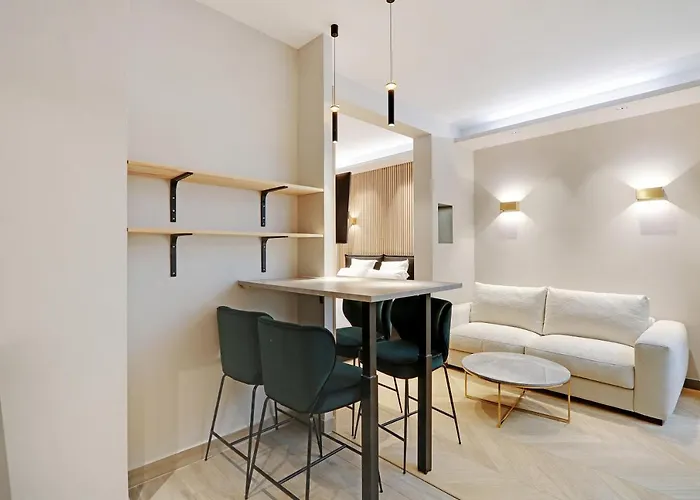 Pick A Flat's In Parc Monceau - Boulevard De Courcelles Appartement