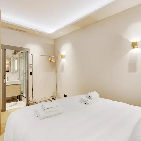 Pick A Flat's In Parc Monceau - Boulevard De Courcelles *